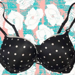 Victoria's Secret Push-Up Bra - Adds 2 Cup Sizes! 34B Miraculous Plunge